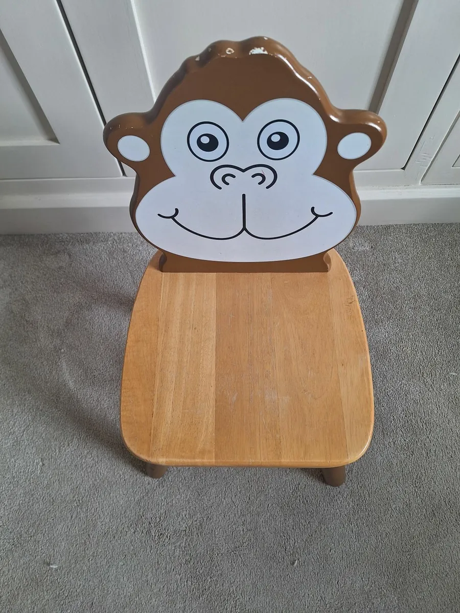 Wooden chair - Image 3