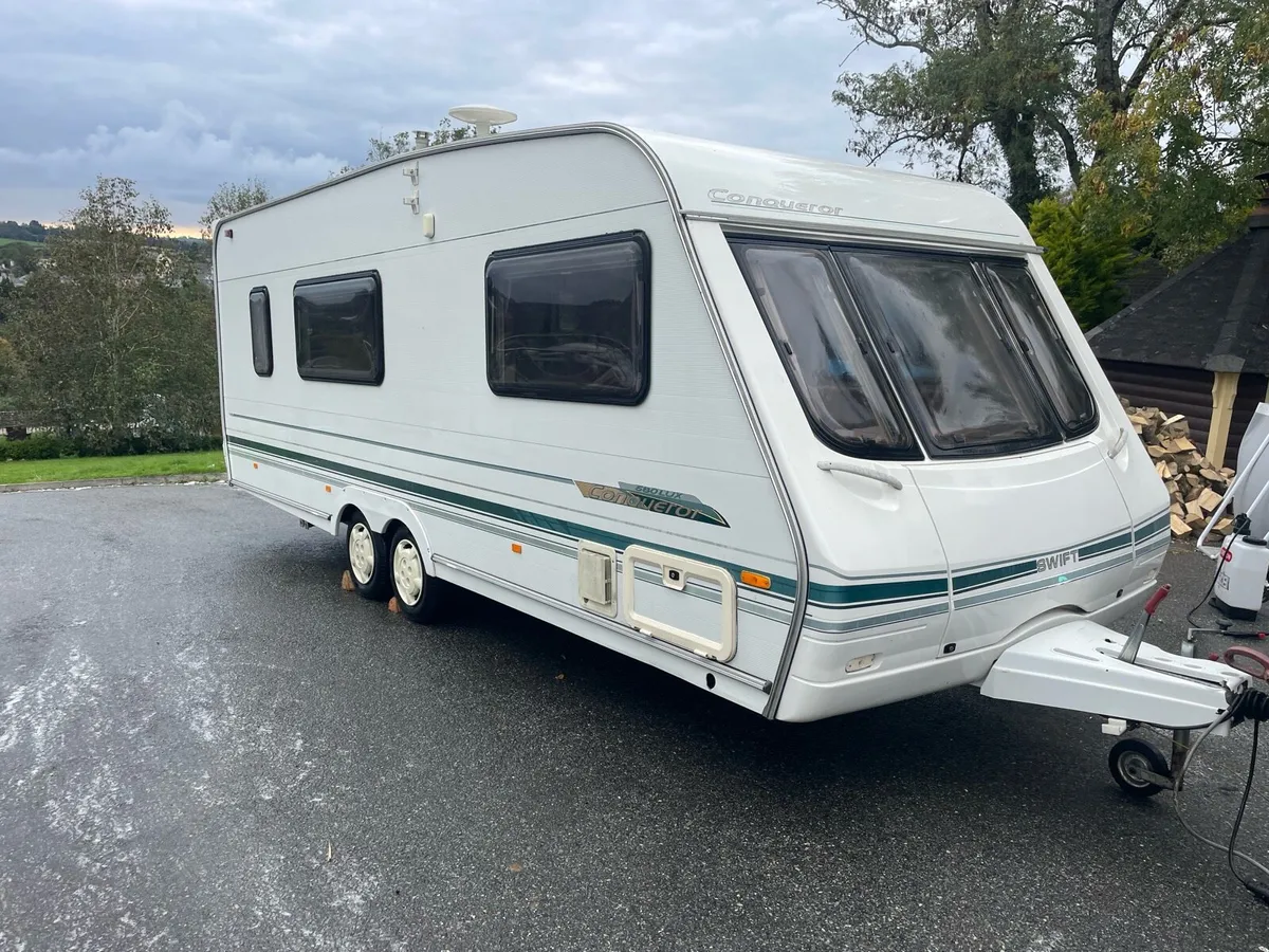 4 birth caravan - Image 2