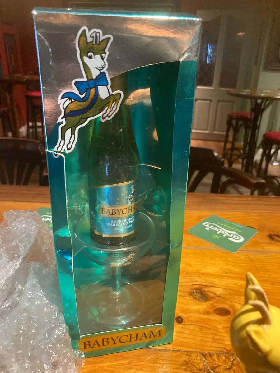 Pub Memorabilia - Image 3