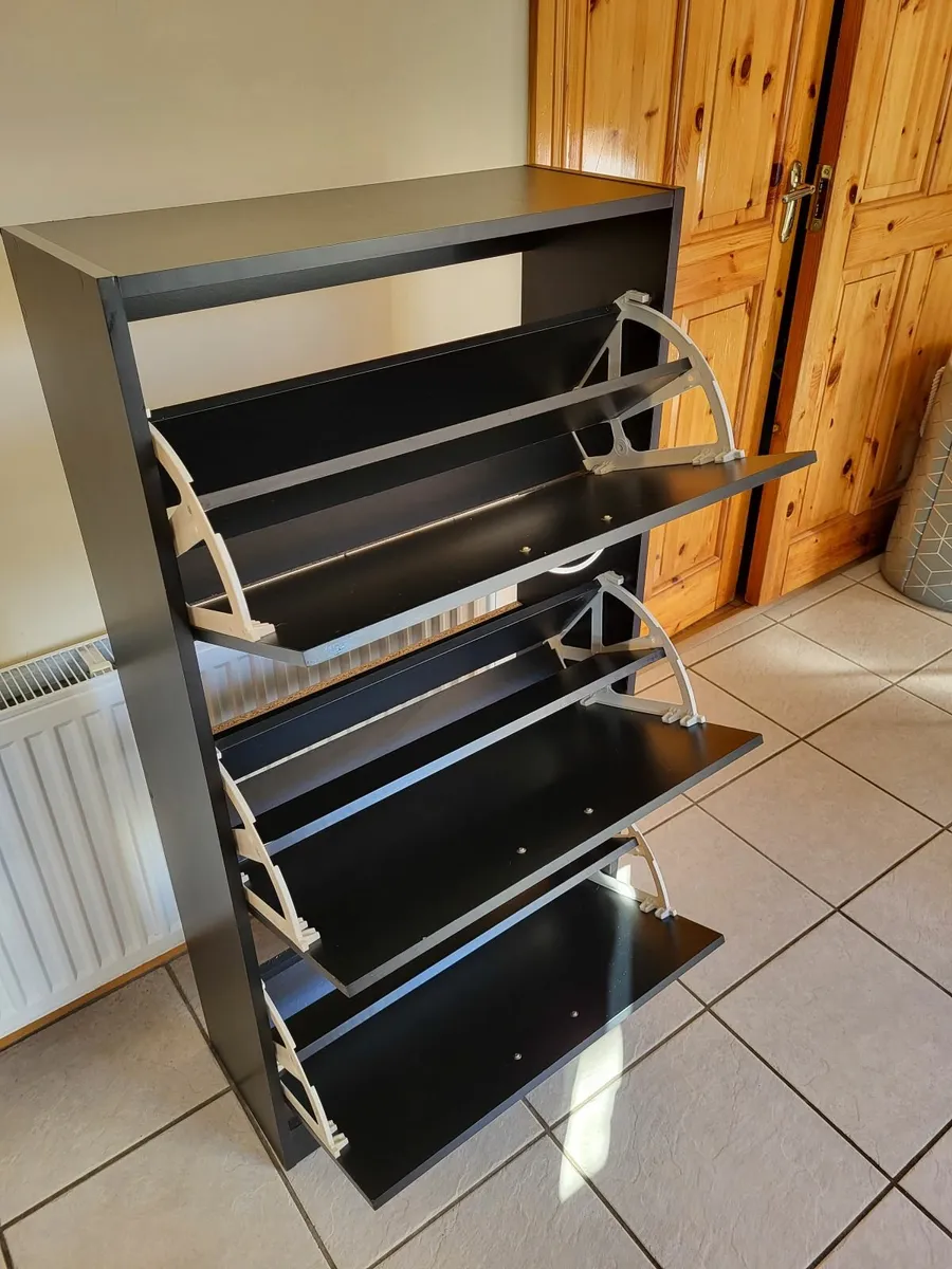 Shoe Storage - Image 1