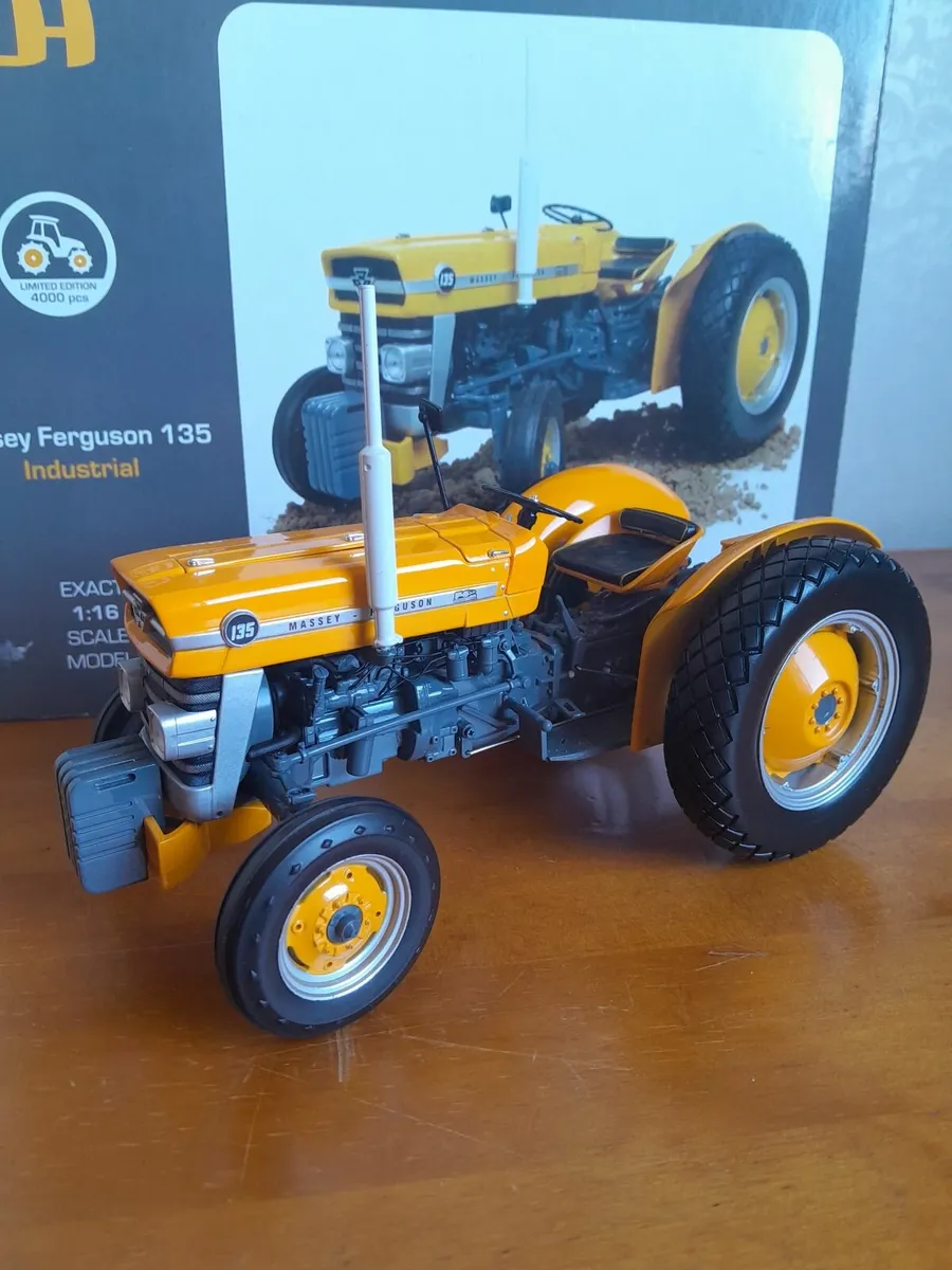 Massey ferguson 135 model tractor. - Image 3