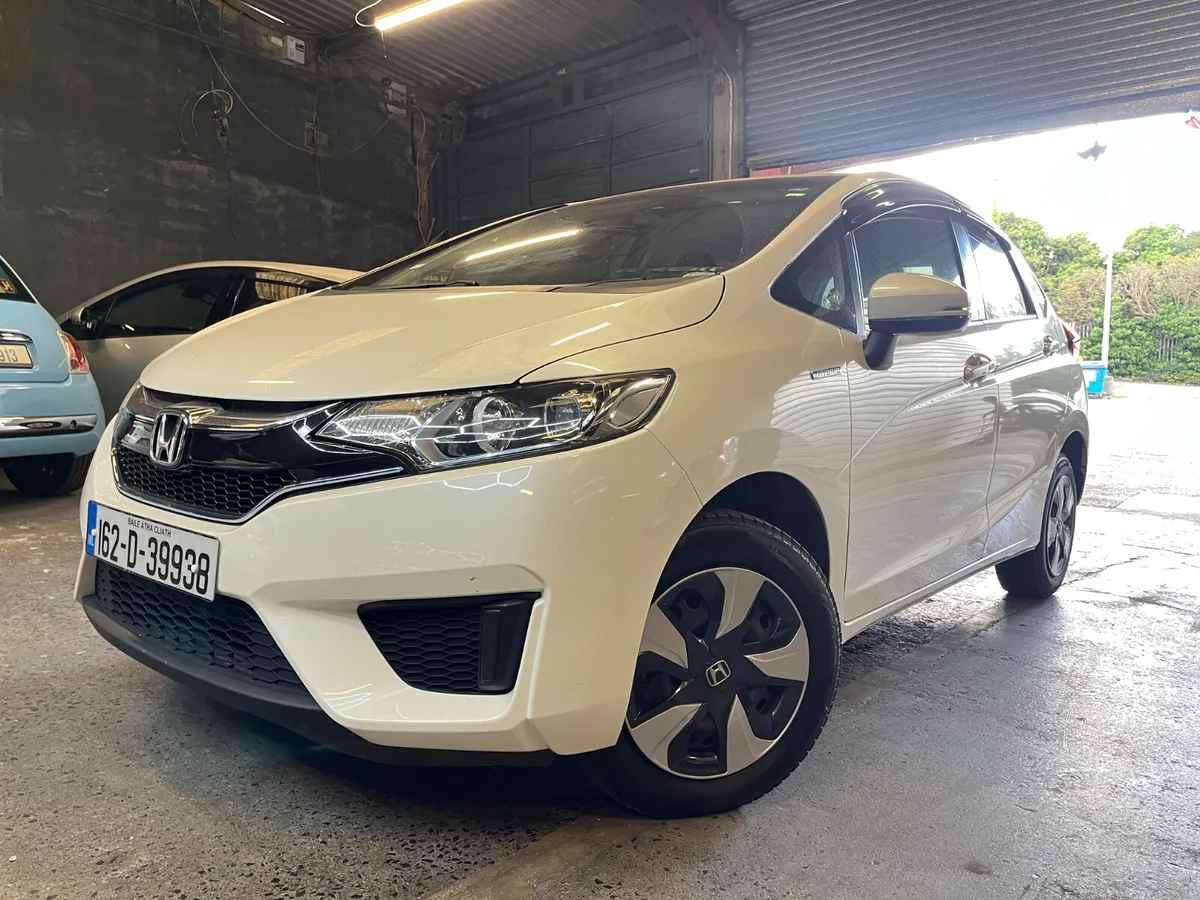 Honda Fit 2016 auto - Image 2