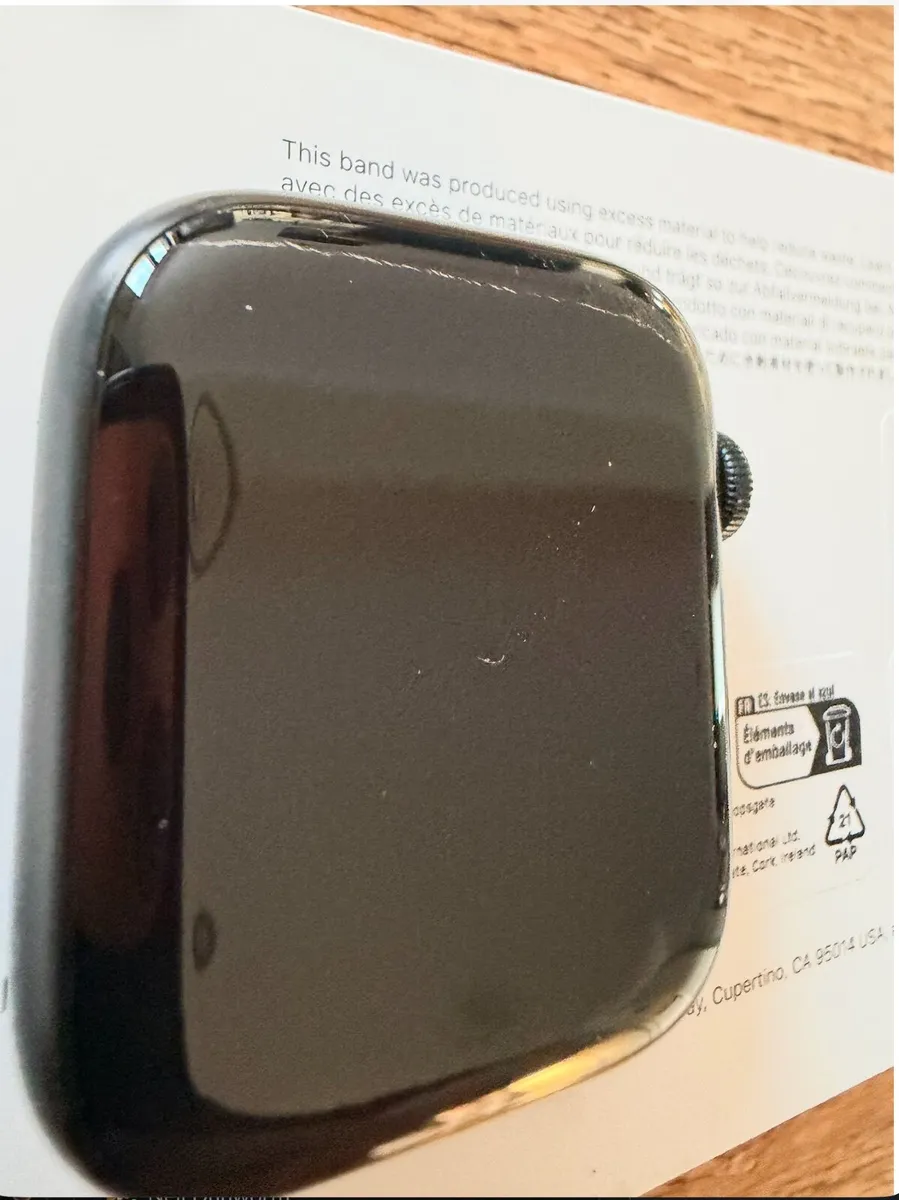 Apple Watch Series 9 45mm - Image 2