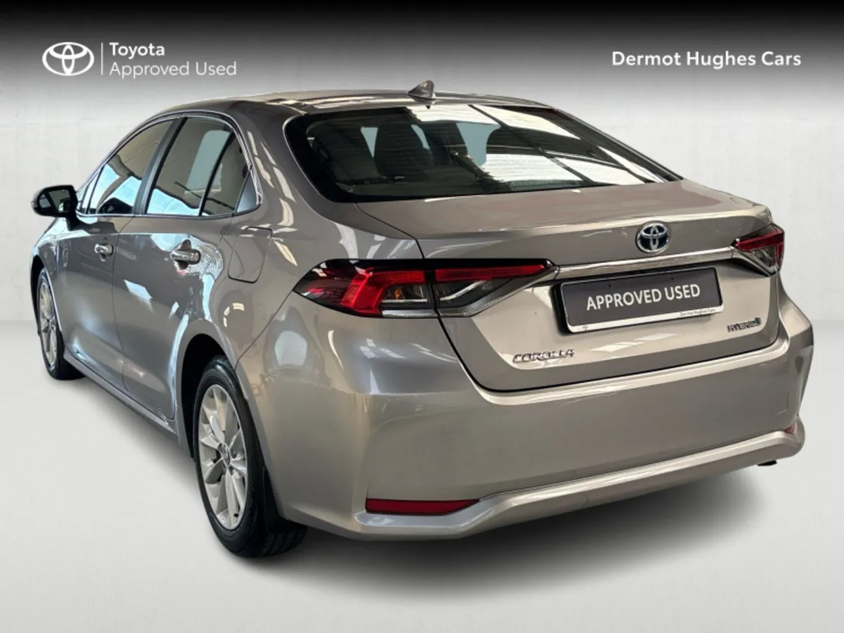 Toyota Corolla HYBRID LUNA SALOON 4DR - Image 2