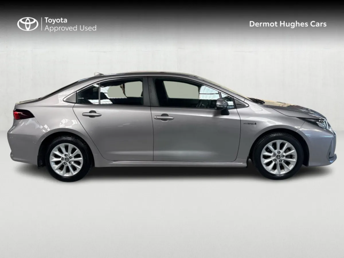 Toyota Corolla HYBRID LUNA SALOON 4DR - Image 3