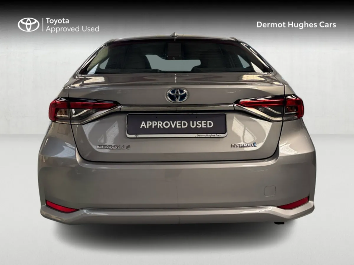 Toyota Corolla HYBRID LUNA SALOON 4DR - Image 4