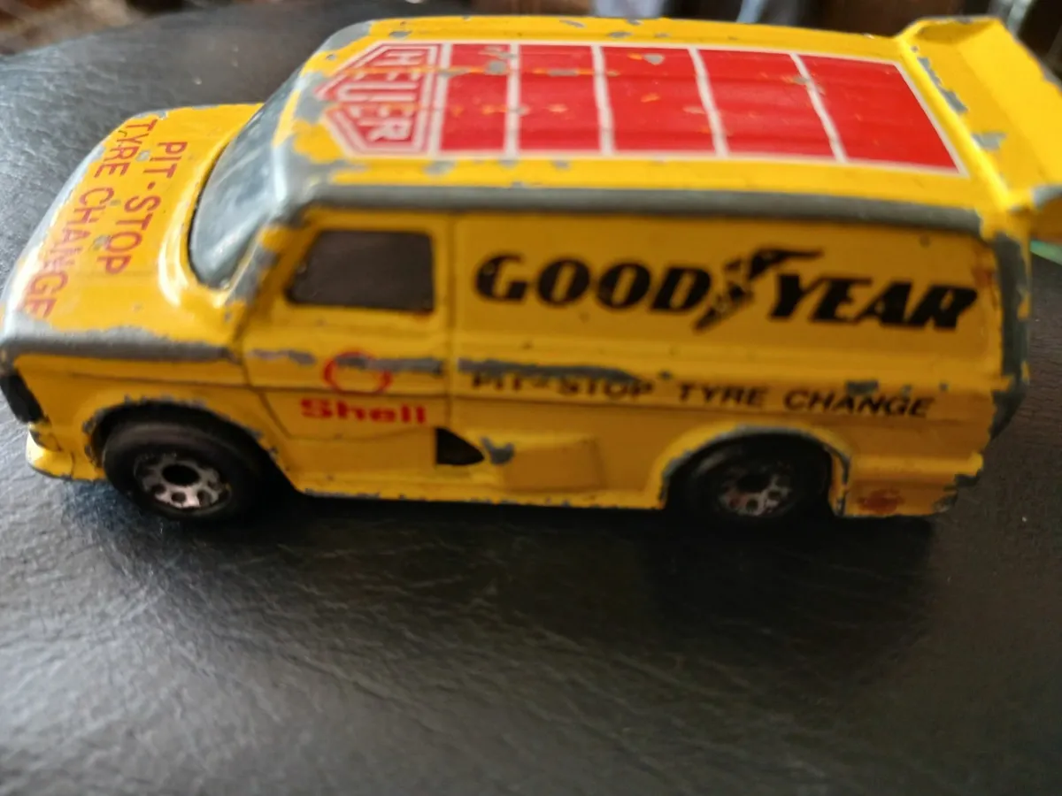 Sport and hobbies - Image 1