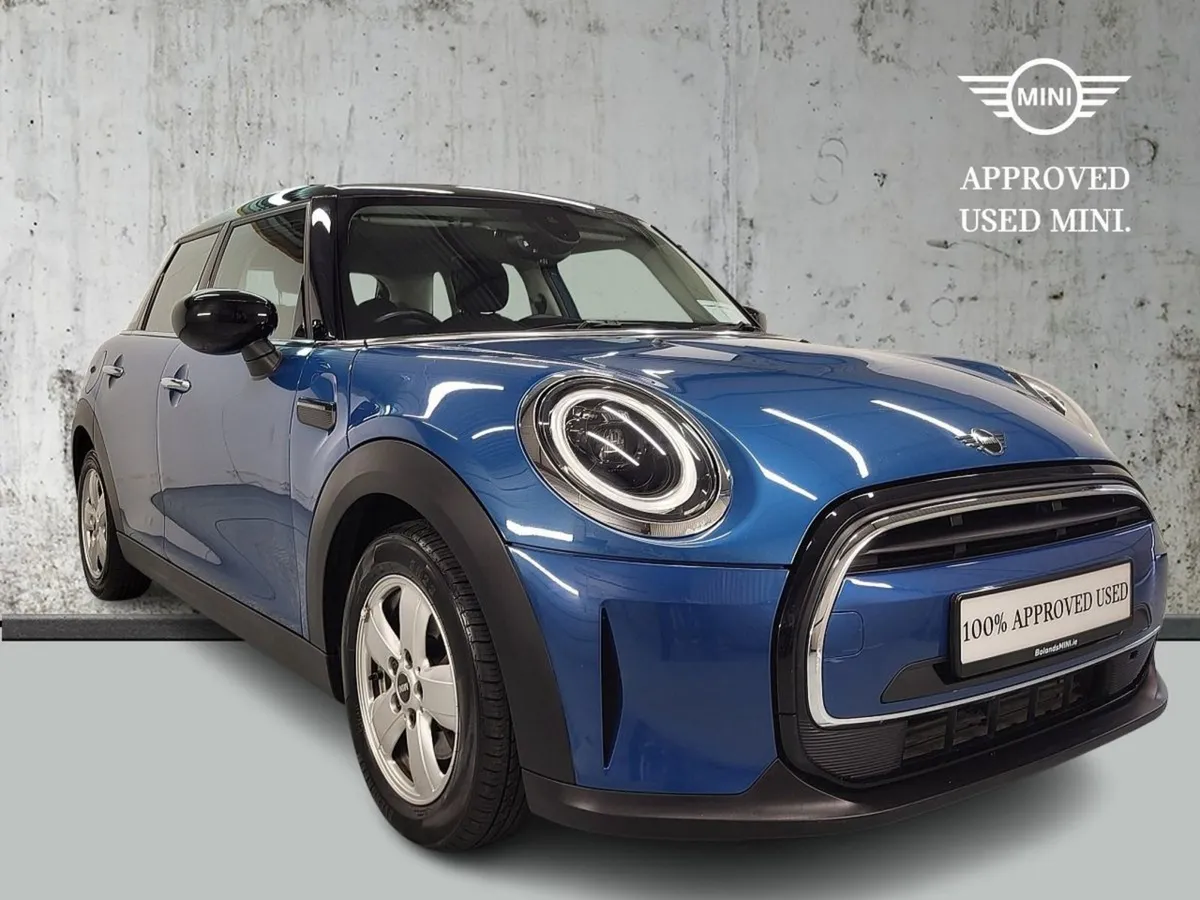 MINI Cooper Cooper Classic Auto - Image 1