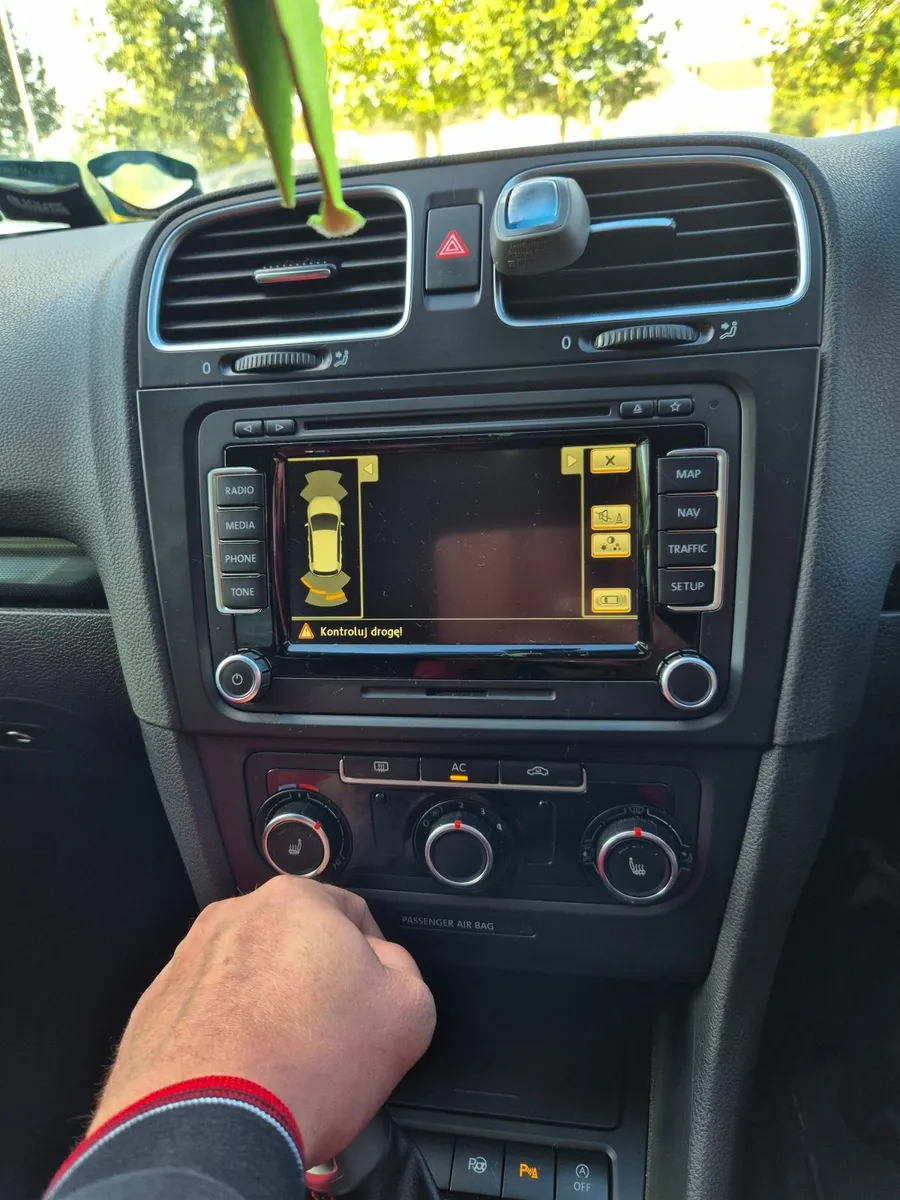 Volkswagen Golf 2012 - Image 3