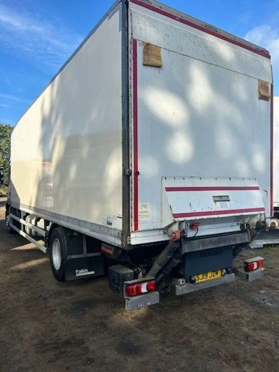 2019 Mercedes-Benz Boxvan - Image 4