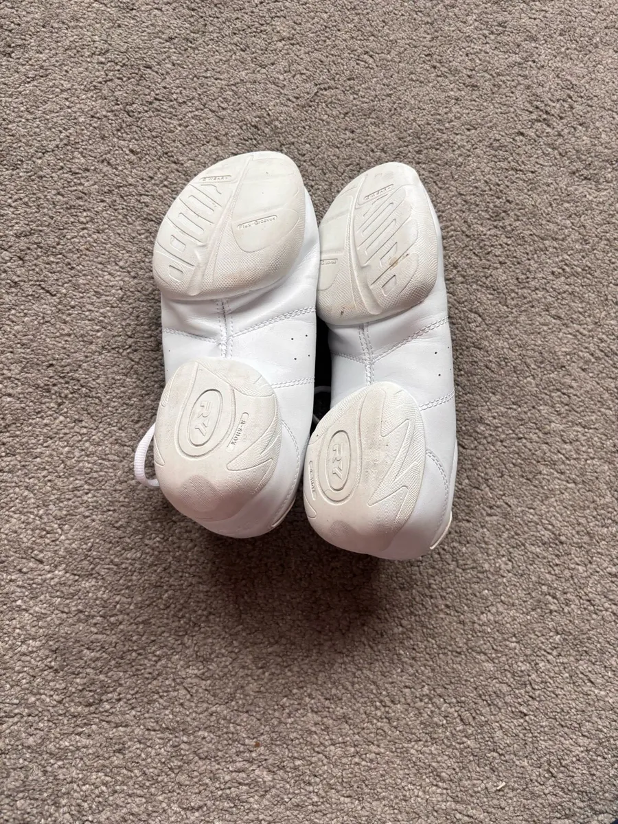 Dance/cheer shoes - Image 2
