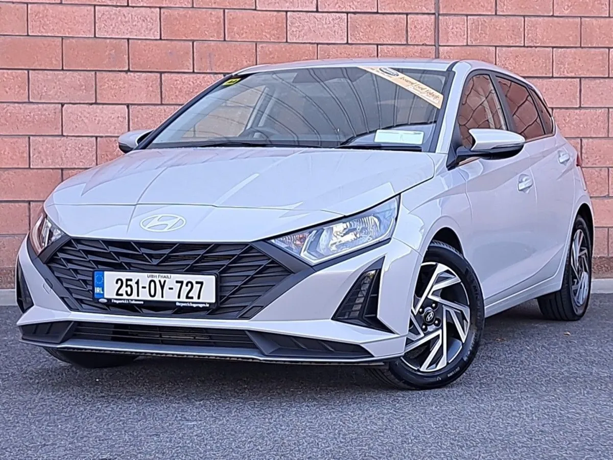 Hyundai i20 Deluxe Plus Model 1.2 Petrol. - Image 2