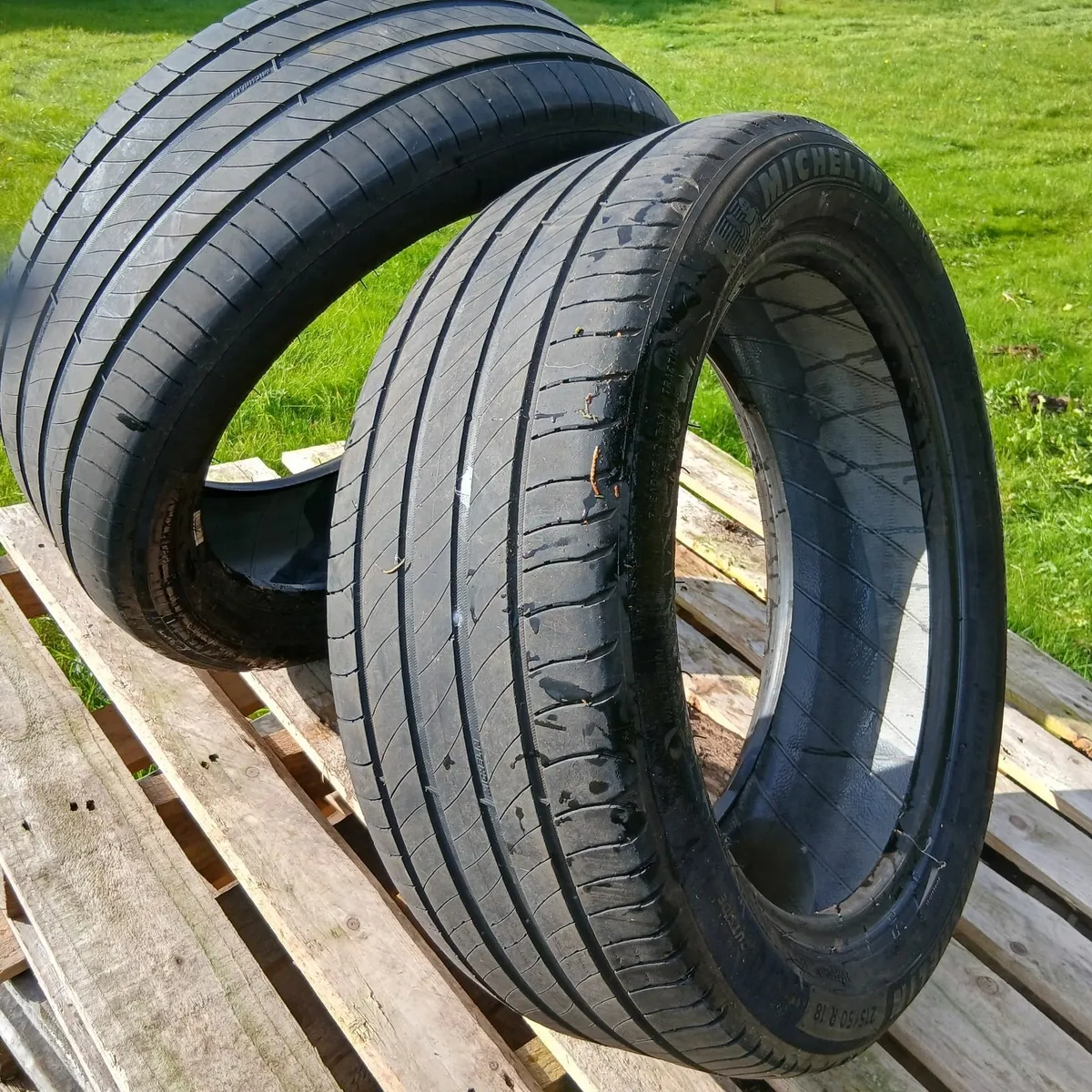 Part worn Michelins/ Dunlops (some in pairs) - Image 1