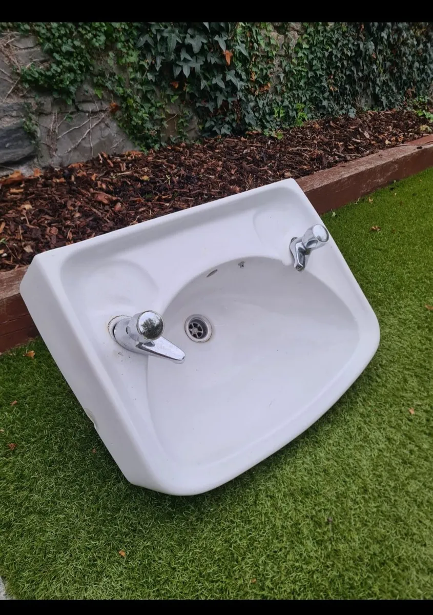 Sink - Image 1