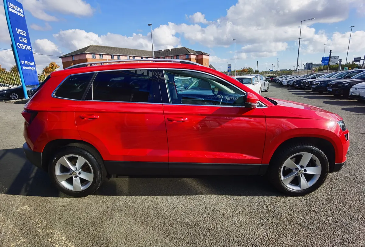 SKODA KAROQ 2.0TDI AMBITION DSG AUTOMATIC 115BHP - Image 4