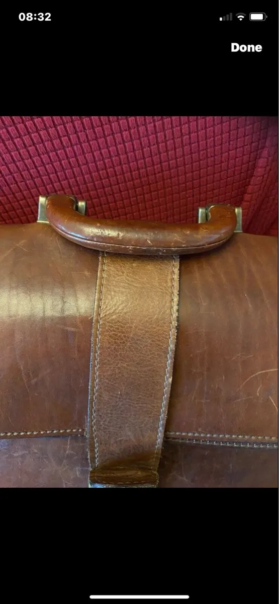 Quality Leather briefcase/ Laptop Carrier - Image 3