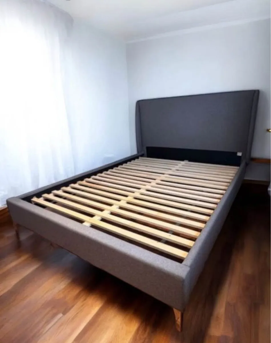 Double bedframe - Image 1