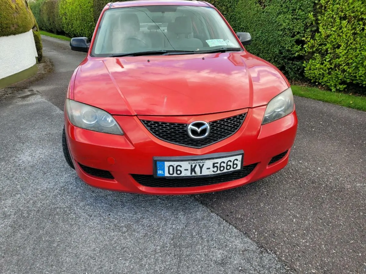 Mazda 323 - Image 2