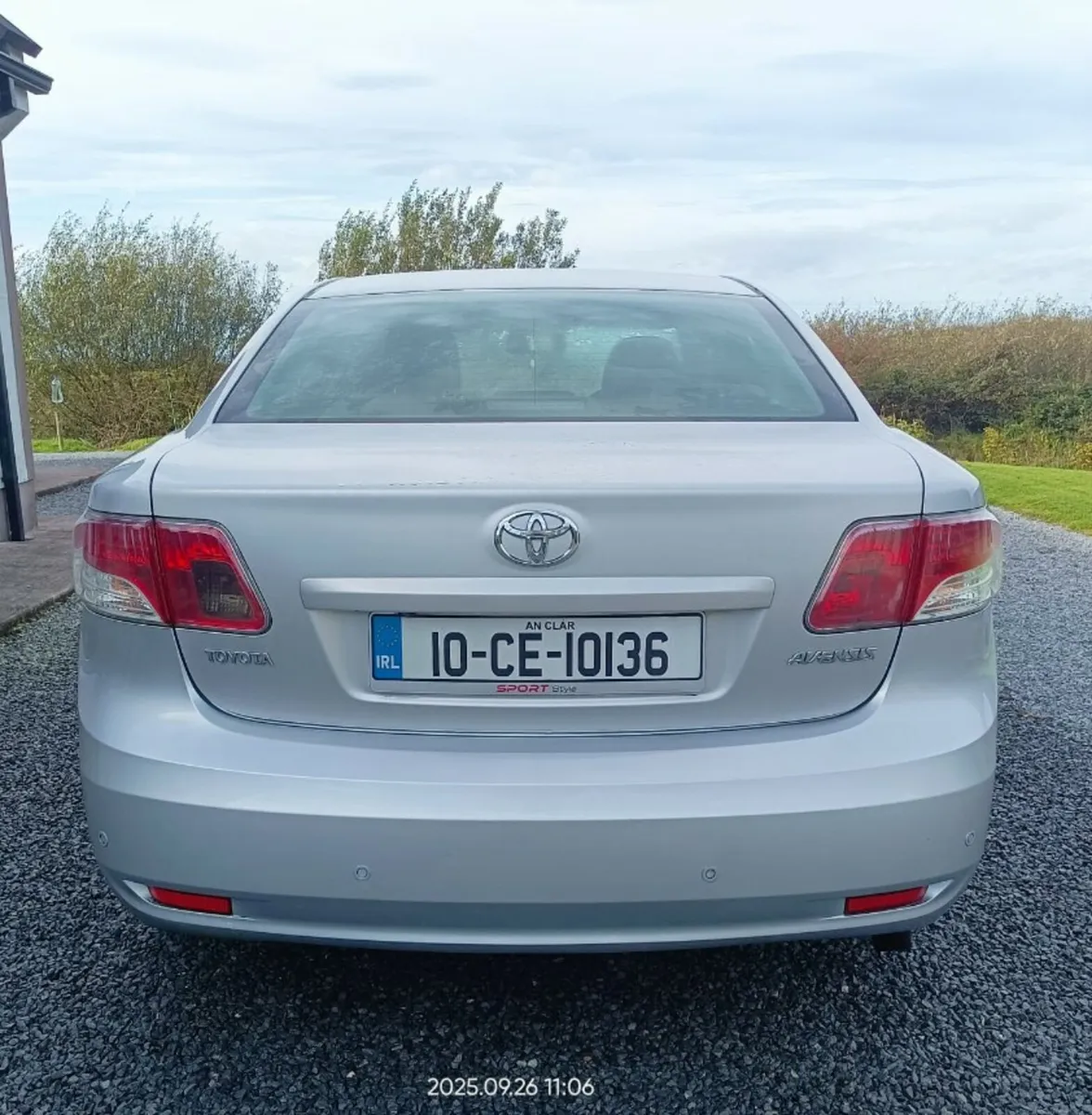 Toyota Avensis Diesel 2010 Top Spec - Image 3