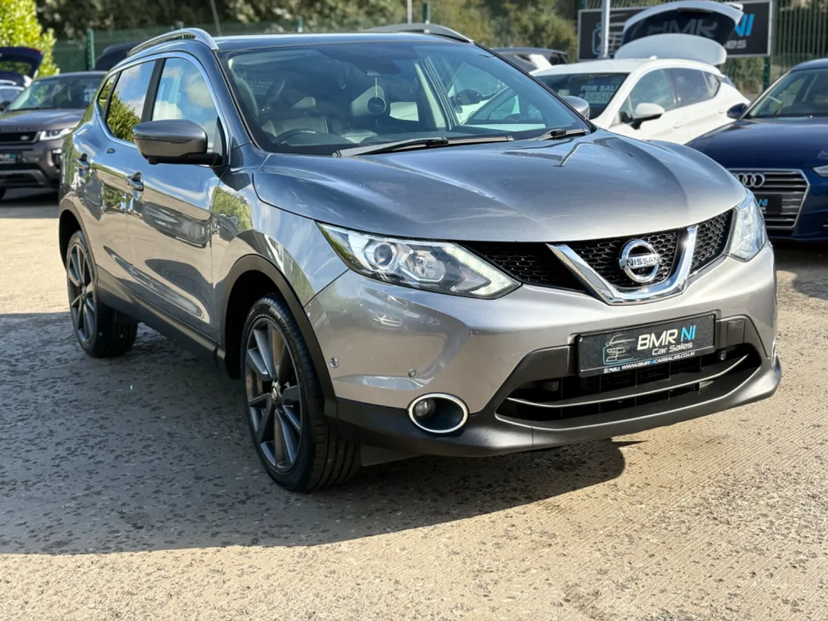 Nissan Qashqai Tekna 1.5dci Full Pan Roof - Image 3
