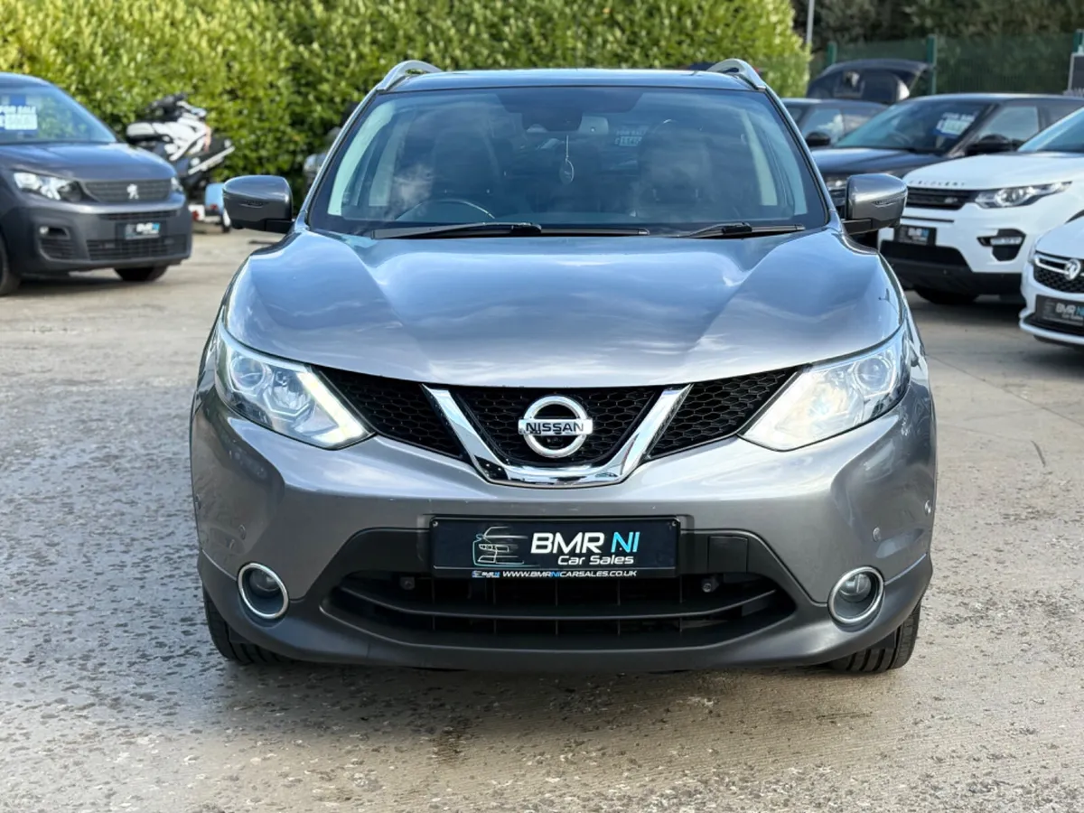 Nissan Qashqai Tekna 1.5dci Full Pan Roof - Image 2
