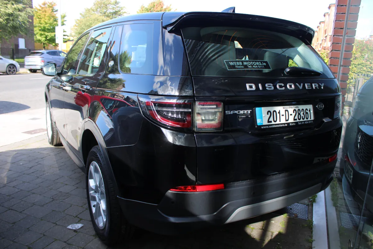 NEW MODEL Discovery Sport 4WD AUTO 7 SEAT S 2020 - Image 4