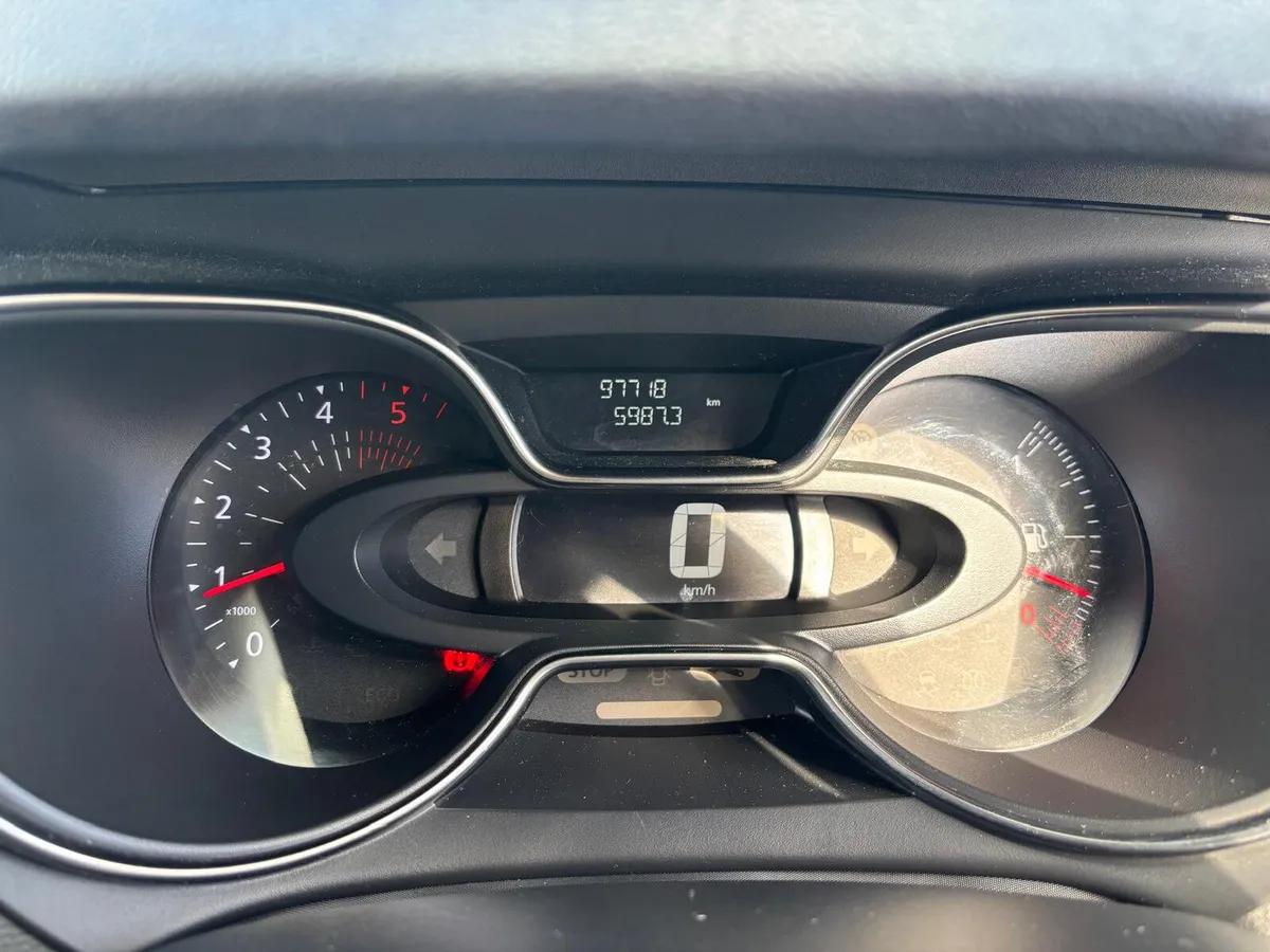 Renault Captur   SIGNATURE  X  NEW  NCT - Image 4