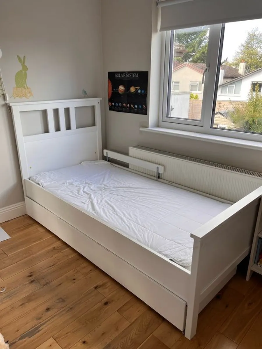 ikea single bed with drawers - Image 1