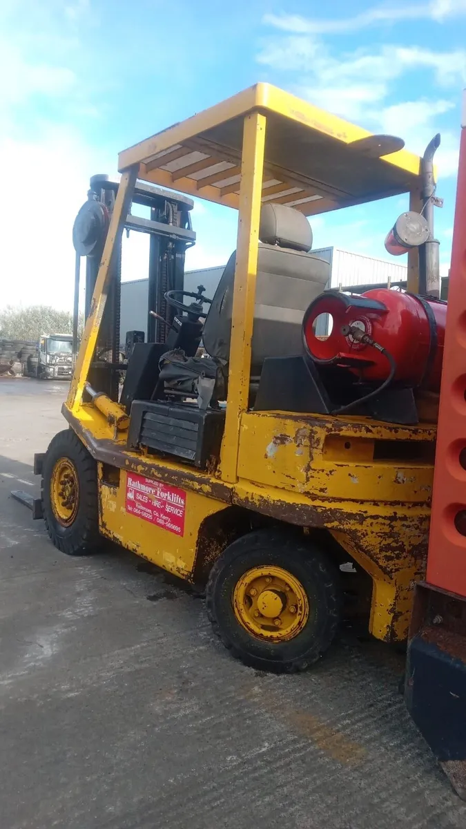 Gas forklift - Image 3