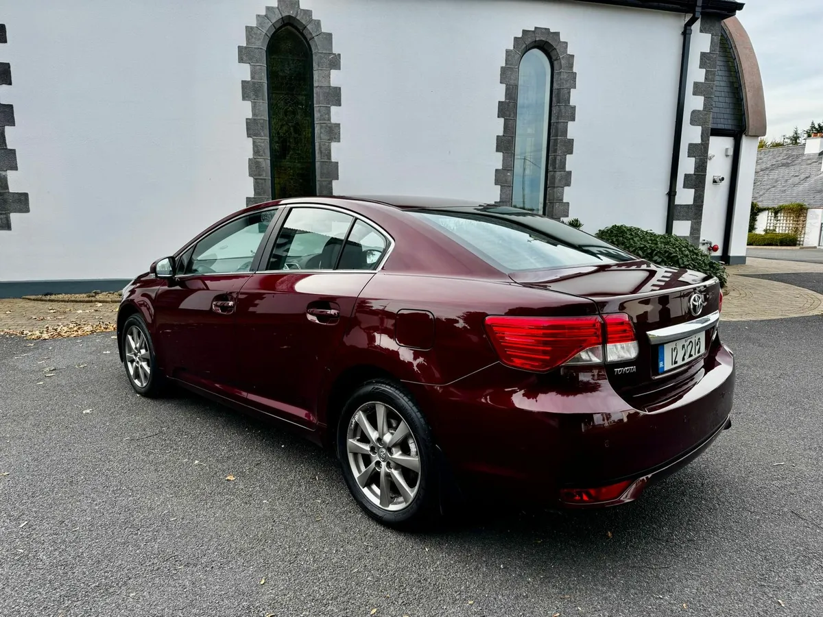 2012 Toyota Avensis 2.0D4D 6 speed mint - Image 3