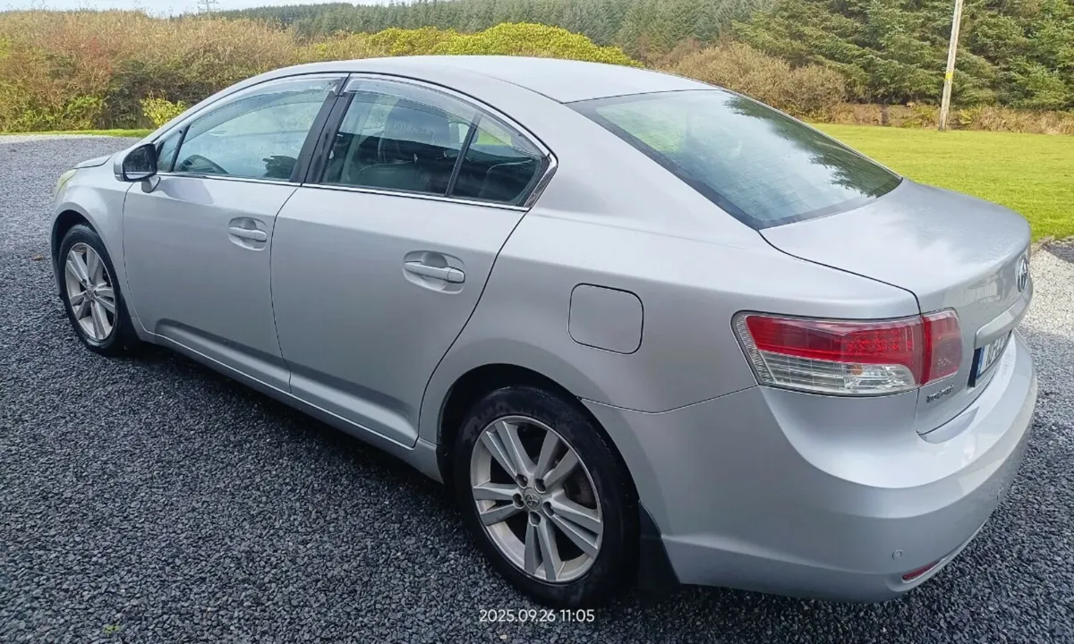 Toyota Avensis Diesel 2010 Top Spec - Image 1