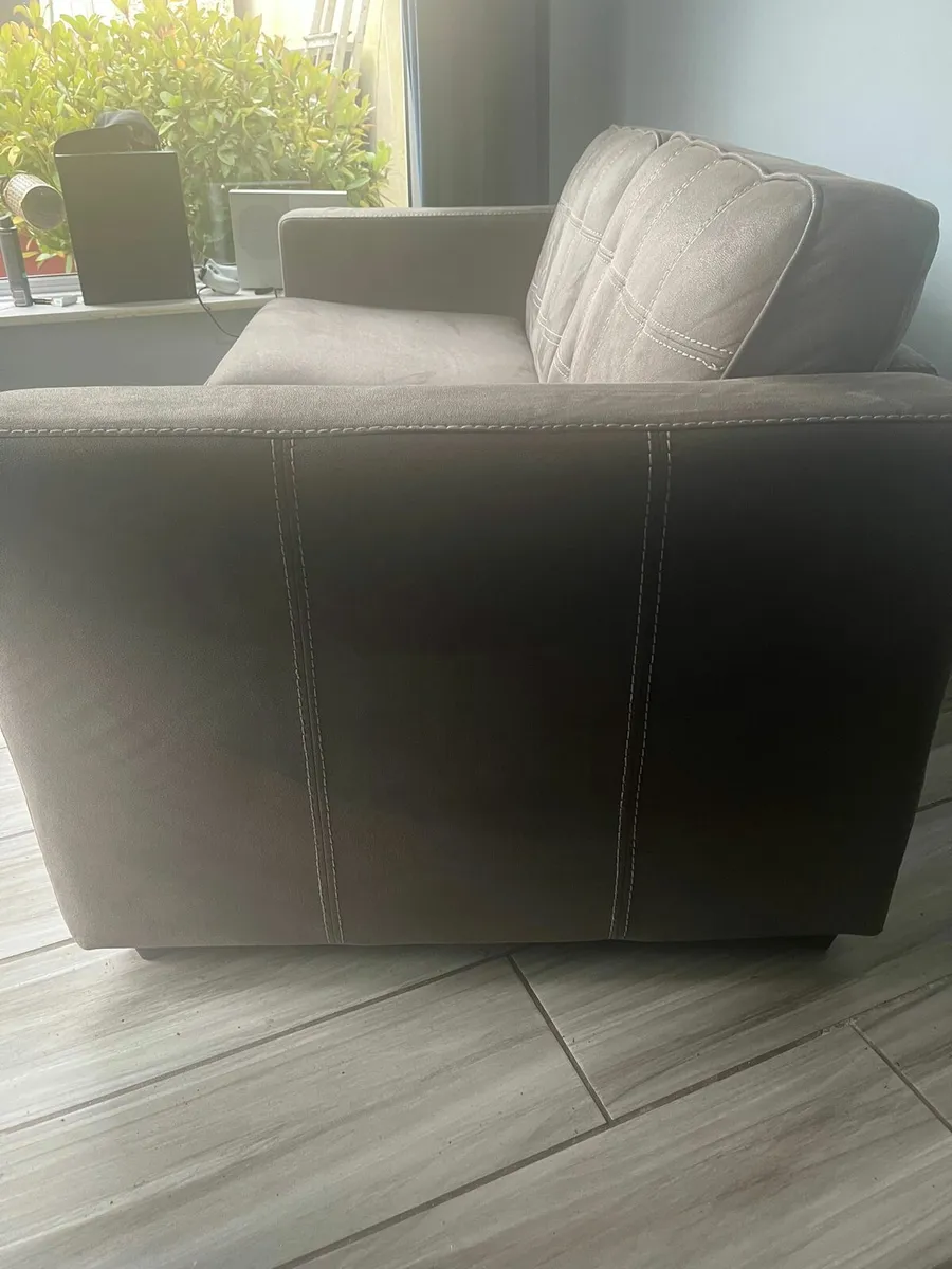 Free - Image 3