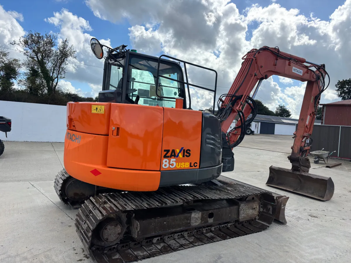 Hitachi 85-3 year 2009 - Image 3