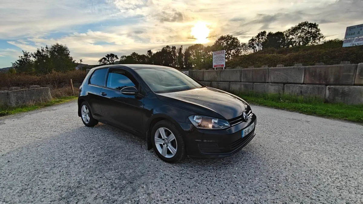 Volkswagen Golf 2015 - Image 1