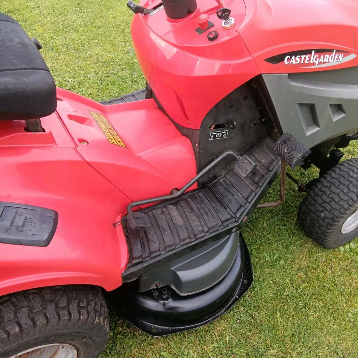 CASTLEGARDEN BRIGGS ENGINE - Image 2