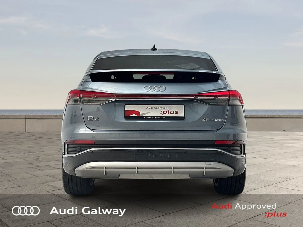 Audi Q4 E-tron  399 p/m - SB S Line 45 BIG Battery - Image 4