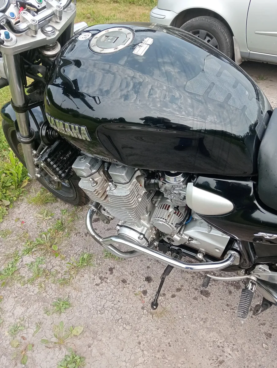 YAMAHA XJR 1300 - Image 4
