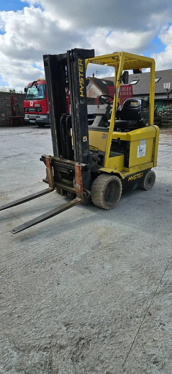 Forklift - Image 2