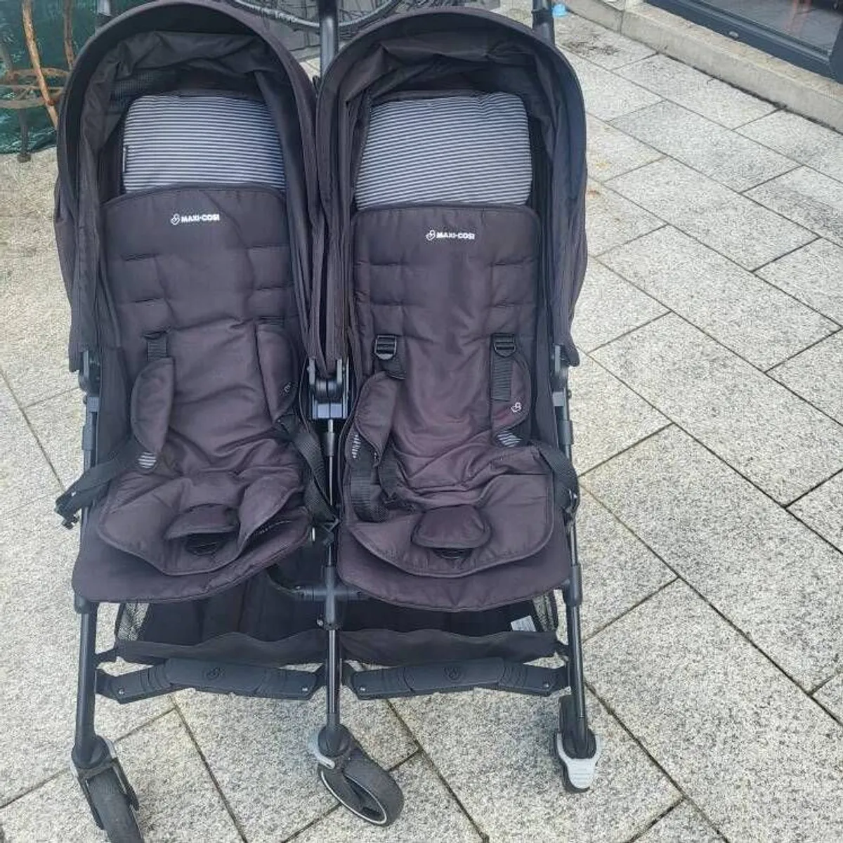 Maxi Cosi Dana Double buggy - Image 1