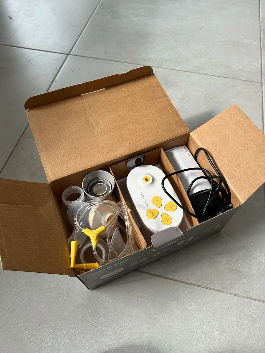MEDELA Pump In Style Double Electric Breast Pump - Image 3