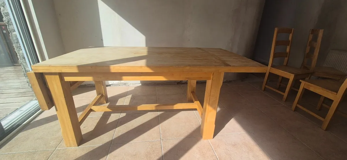Dining table and chairs - Image 3