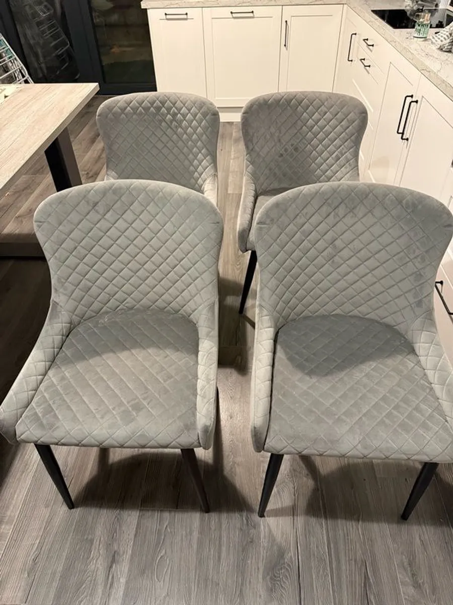 4 Dining by Chair and matching Bench - Image 4