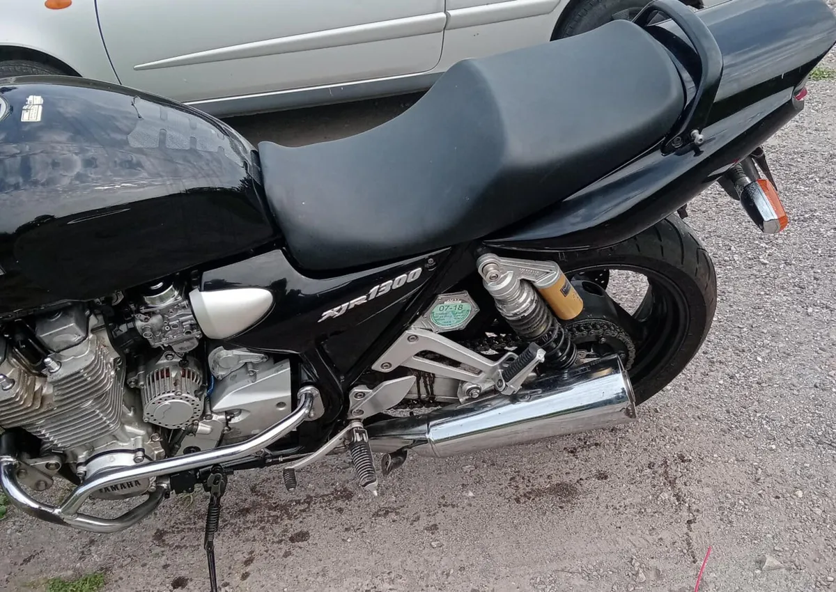 YAMAHA XJR 1300 - Image 1