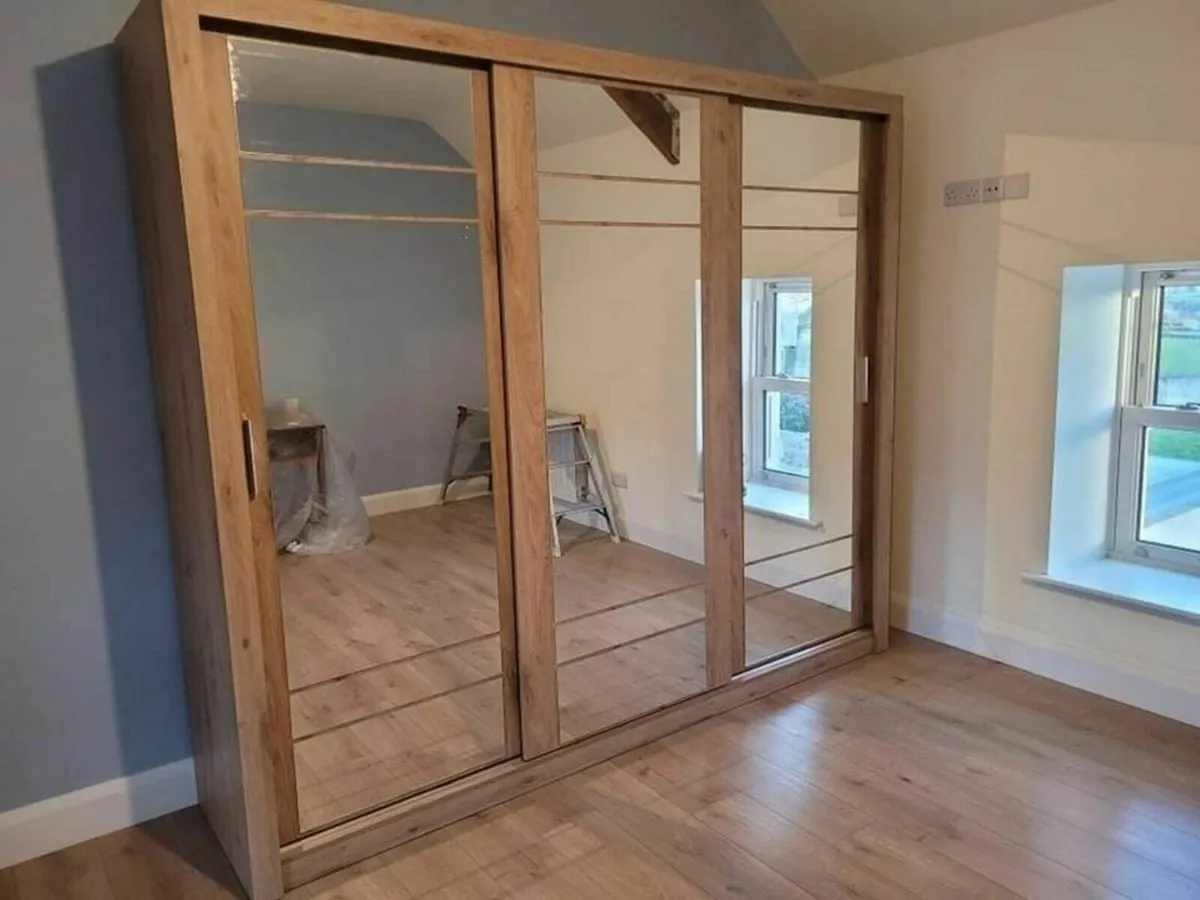 wardrobes - Image 4