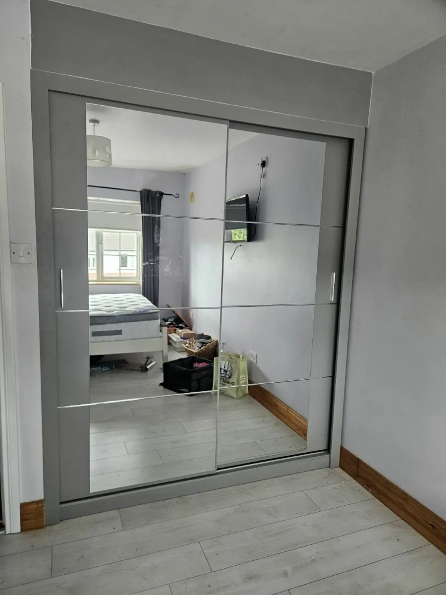 WARDROBES - Image 4
