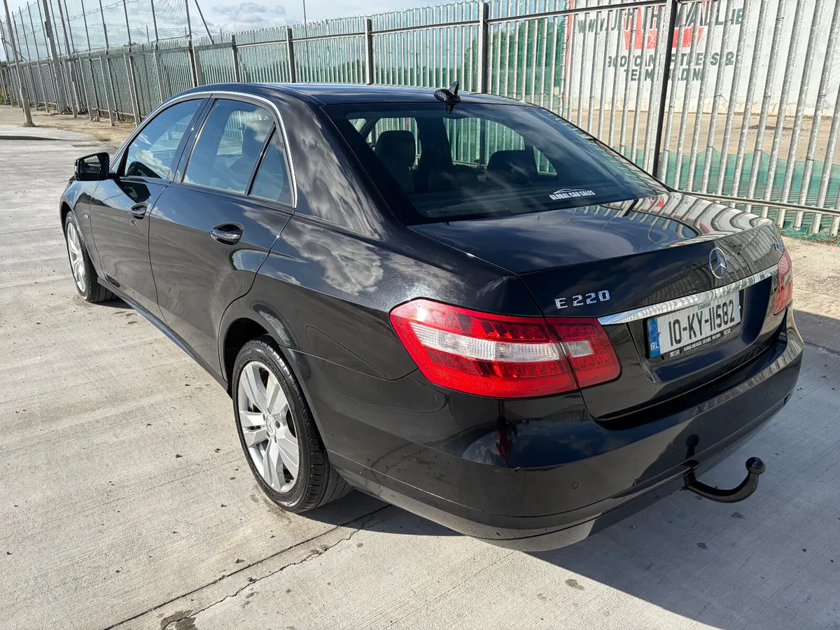 2010 Mercedes-Benz E220 2.1 Diesel - Image 4