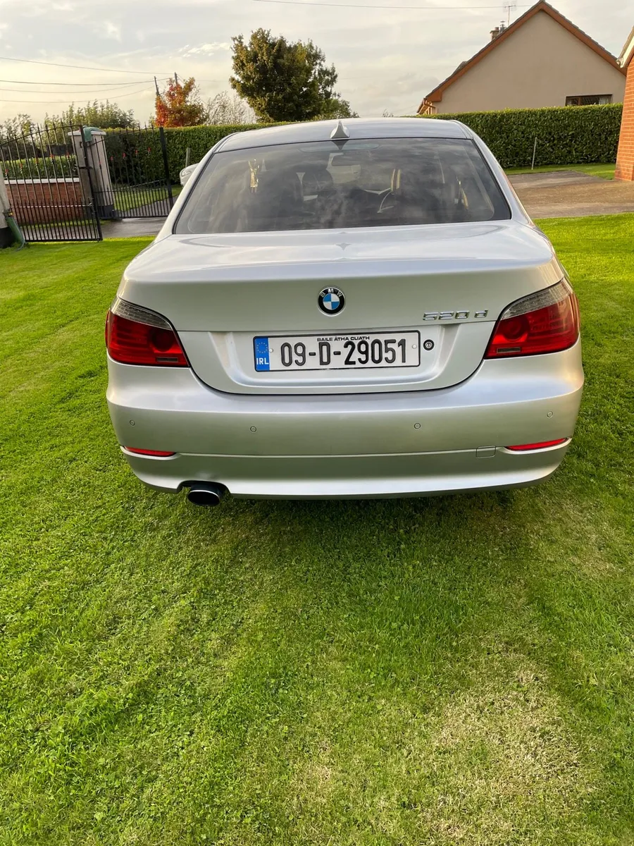 BMW  car - Image 2