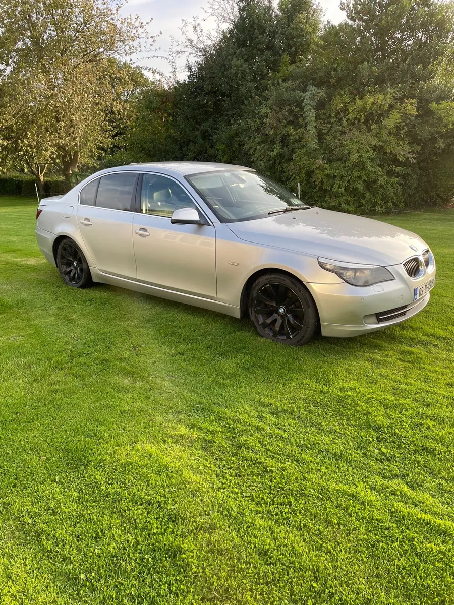 BMW  car - Image 4
