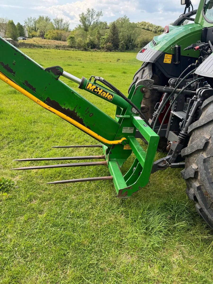 McHale bale splitter - Image 1
