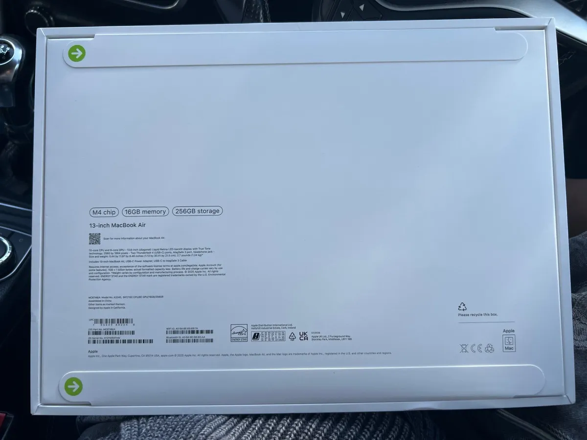 Mac Book Air M4 chip , 16GB memory, 256GB - Image 2